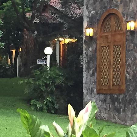 Park Eden Bed & Breakfast Los Llanitos Luaran gambar