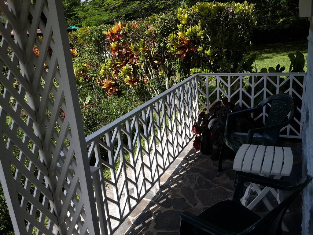 Park Eden Bed & Breakfast Los Llanitos Bilik gambar